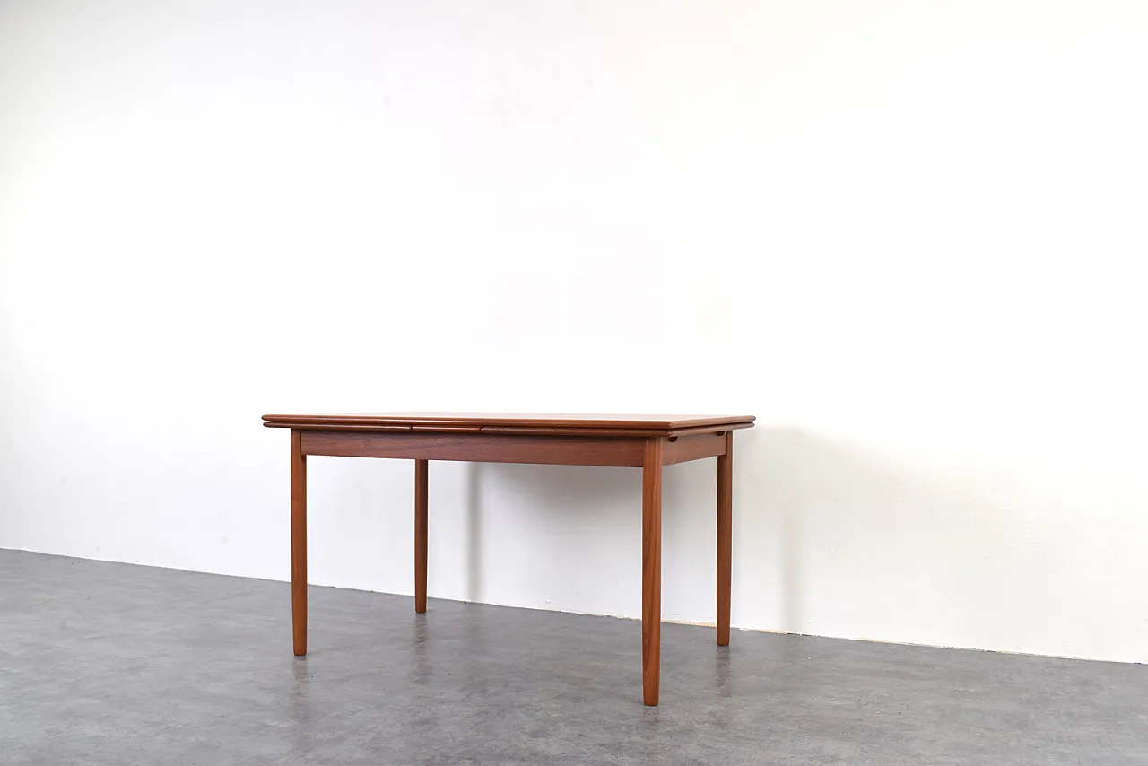 Mid-Century Danish Teak Extendable Dining Table, 1960s 7