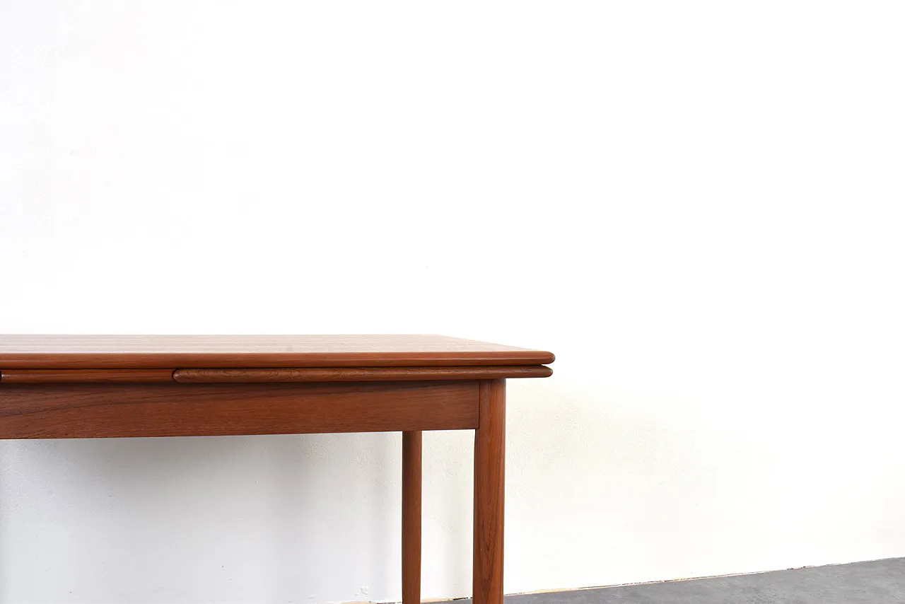 Mid-Century Danish Teak Extendable Dining Table, 1960s 10