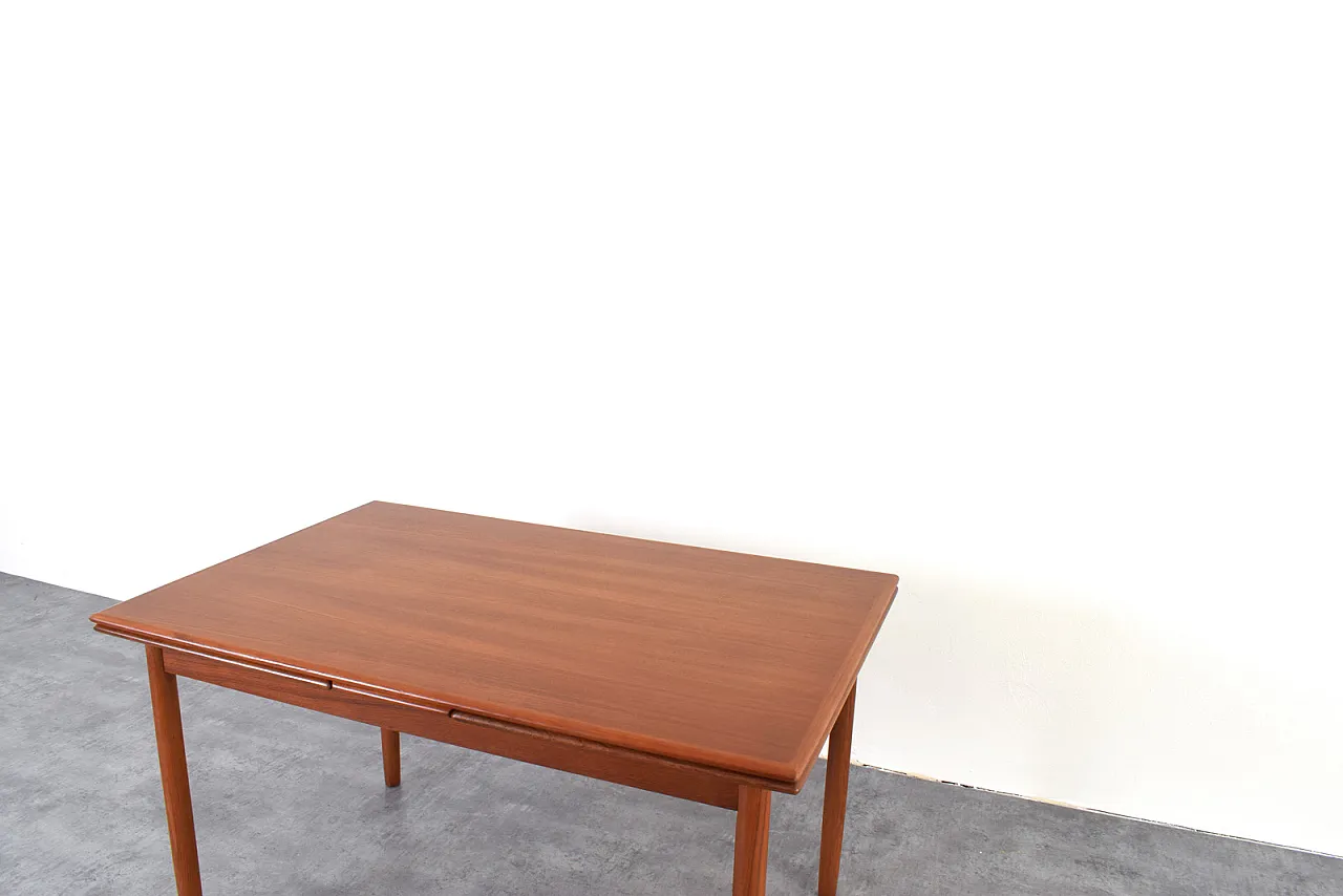 Mid-Century Danish Teak Extendable Dining Table, 1960s 14