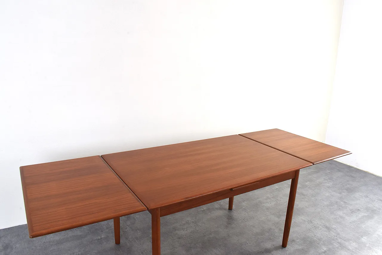 Mid-Century Danish Teak Extendable Dining Table, 1960s 15