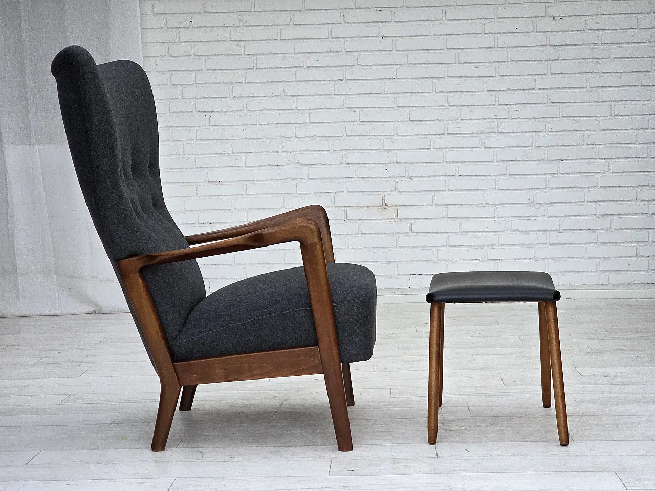 Danish armchair by Fritz Hansen model 8000/8020, 1960s 2