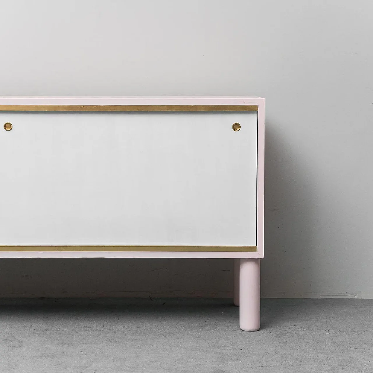 Sideboard sideboard cabinet in pink and white wood, 1960s 2