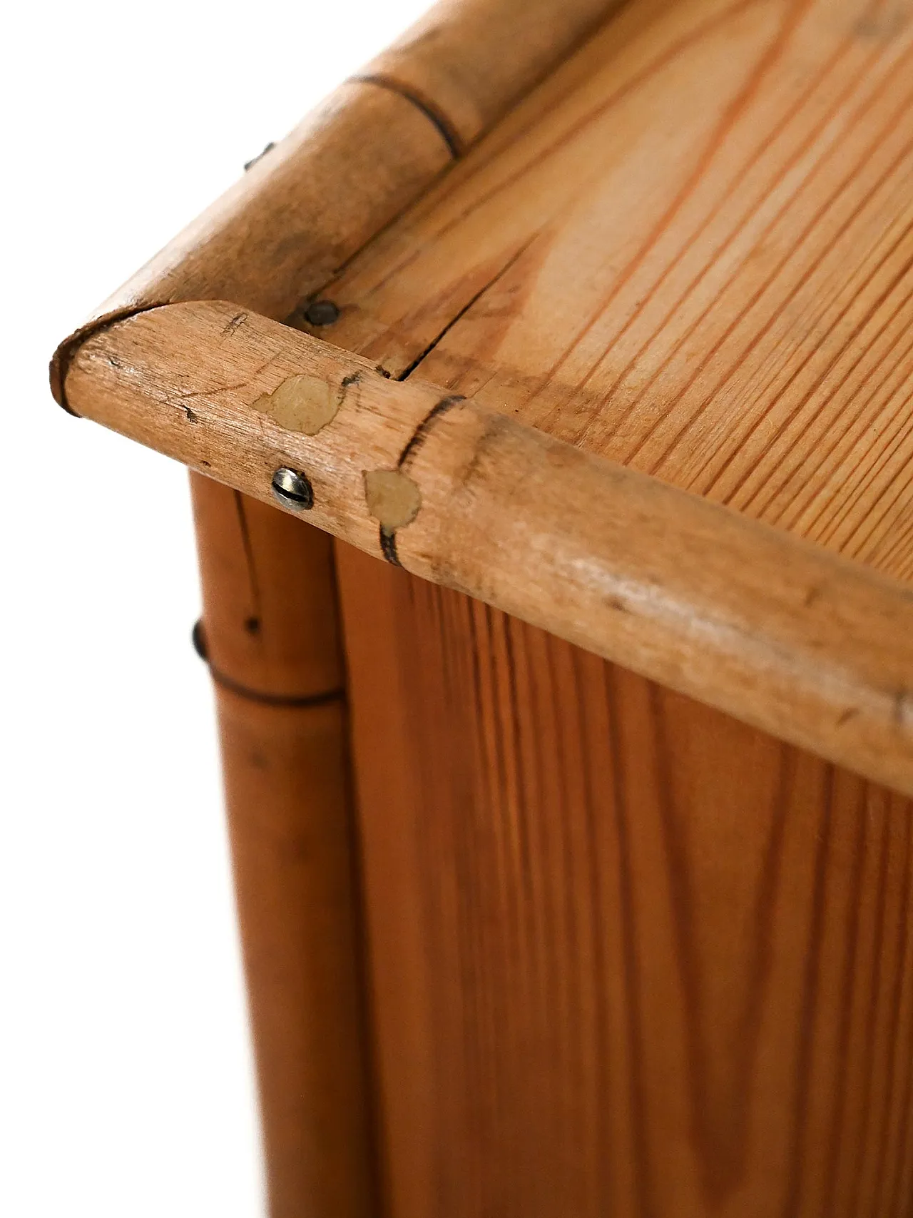 Cassettiera scandinava in stile coloniale in pino e bambù 7