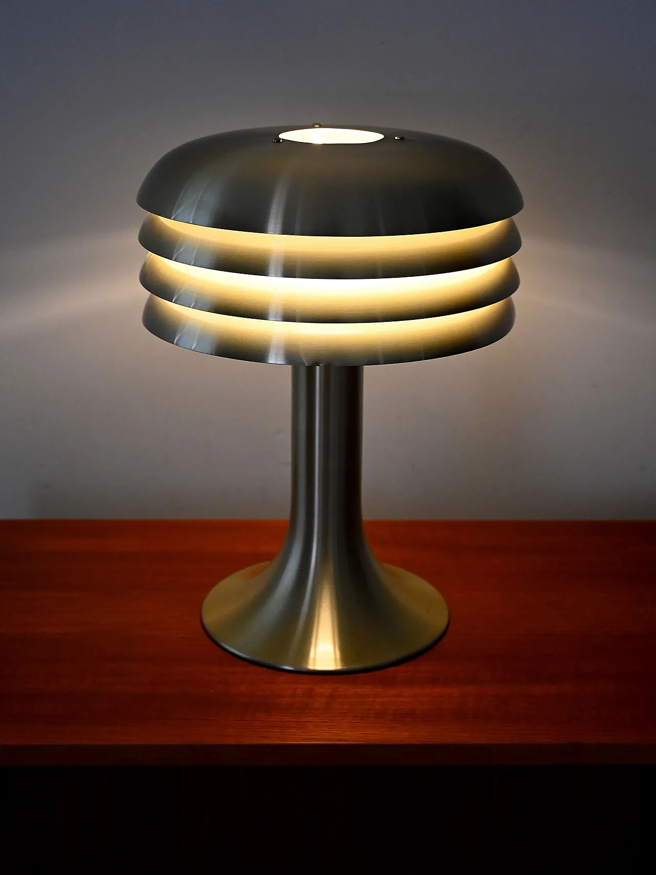 Lampada BN-26 di Hans-Agne Jakobsson 1