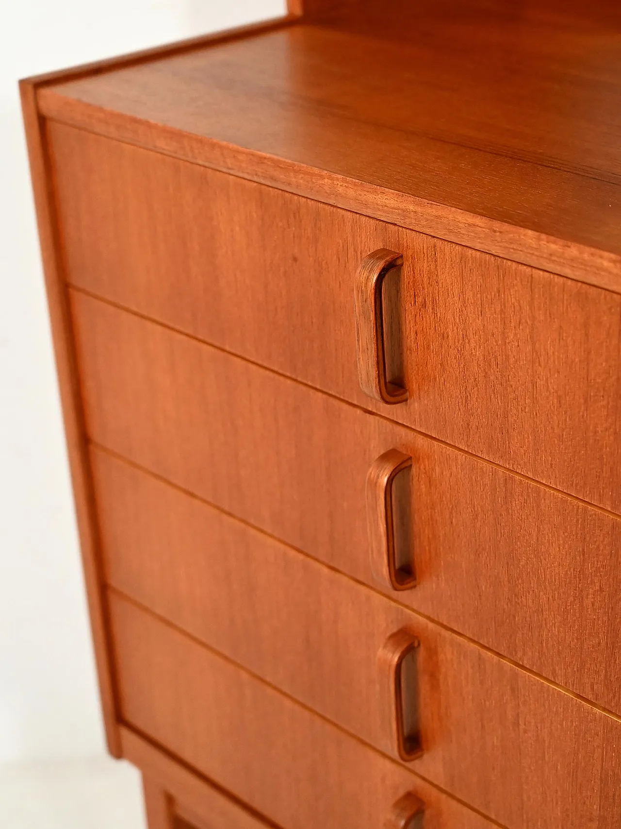 Scandinavian teak bookcase by Bertil Fridhagen for Bodafors, 1960s 6