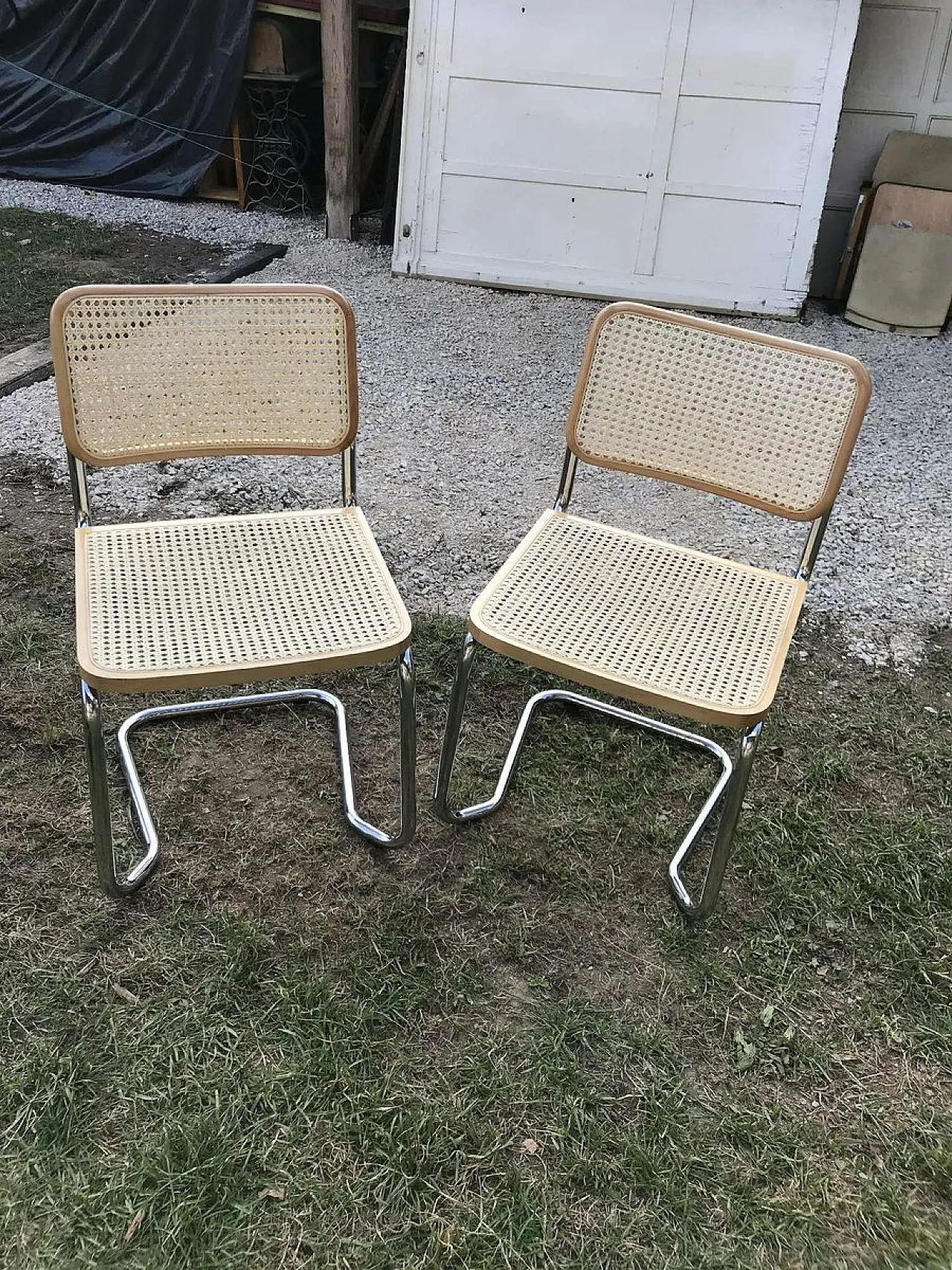 Coppia di sedie cantilever in metallo cromato con canna, anni '70 2