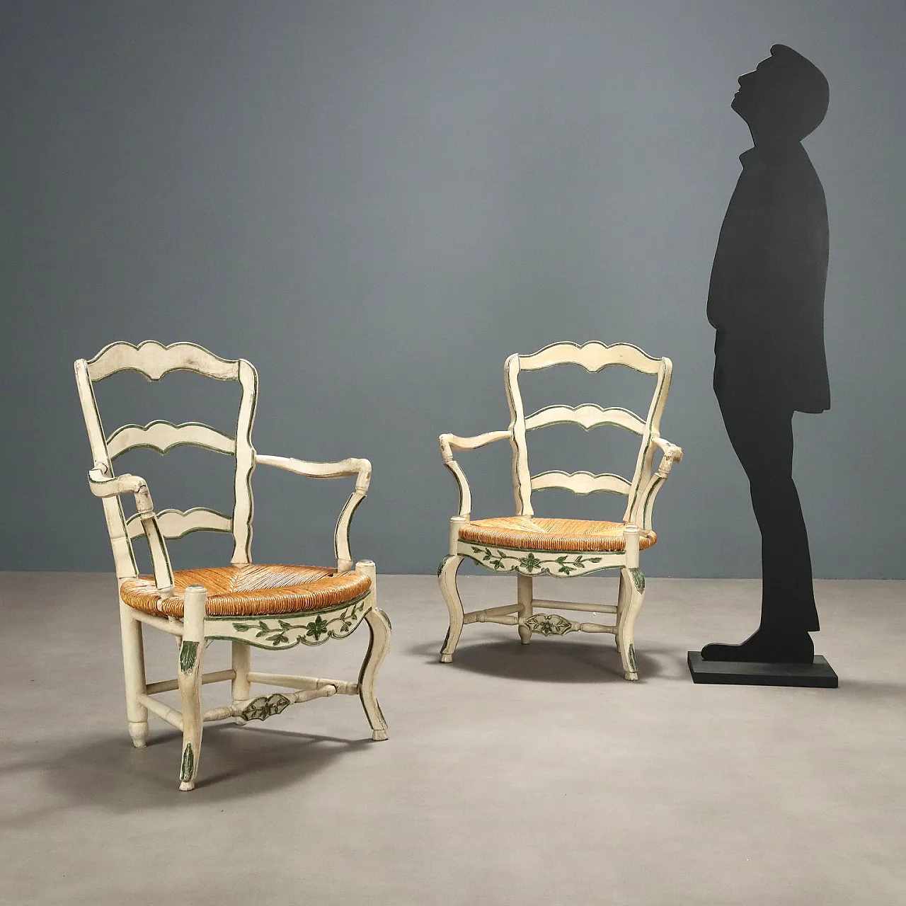 Coppia di poltroncine in legno laccatostile tardo barocco, fine '800 2