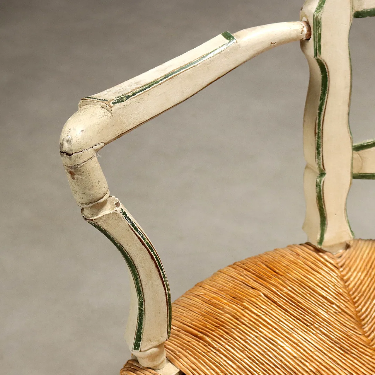 Coppia di poltroncine in legno laccatostile tardo barocco, fine '800 4