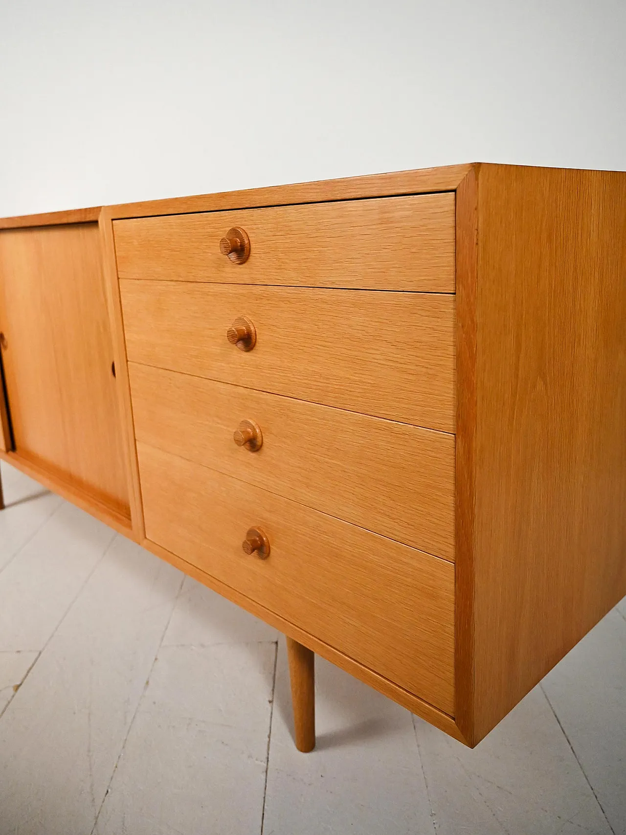 Sideboard scandinavo in rovere di Børge Mogensen per Karl Andersson 9