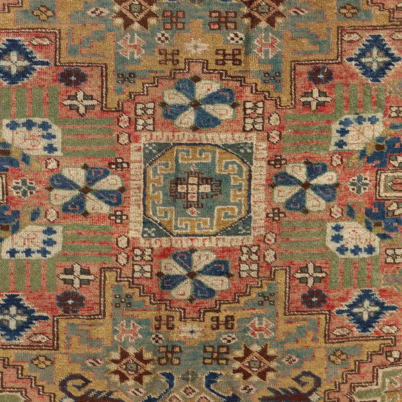Ardebil rug in cotton and wool, late 20th century 3