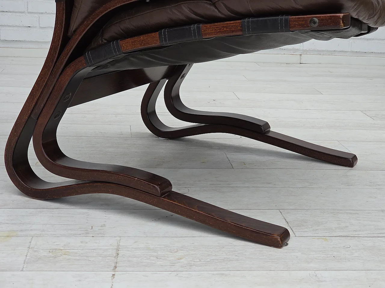 Poltrona lounge modello Kengu norvegese, anni '70 2