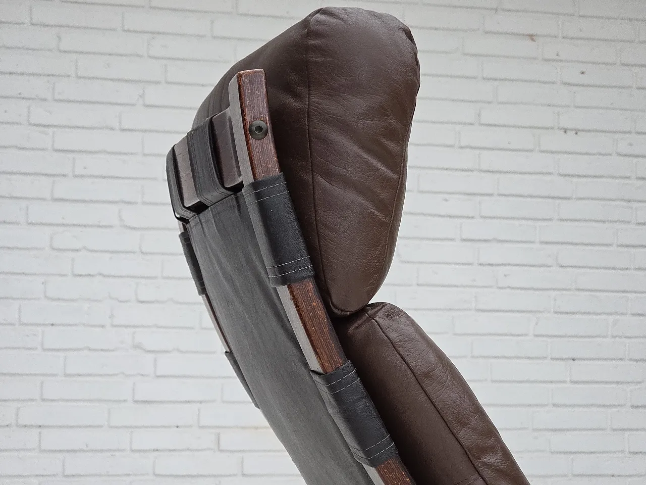 Poltrona lounge modello Kengu norvegese, anni '70 6