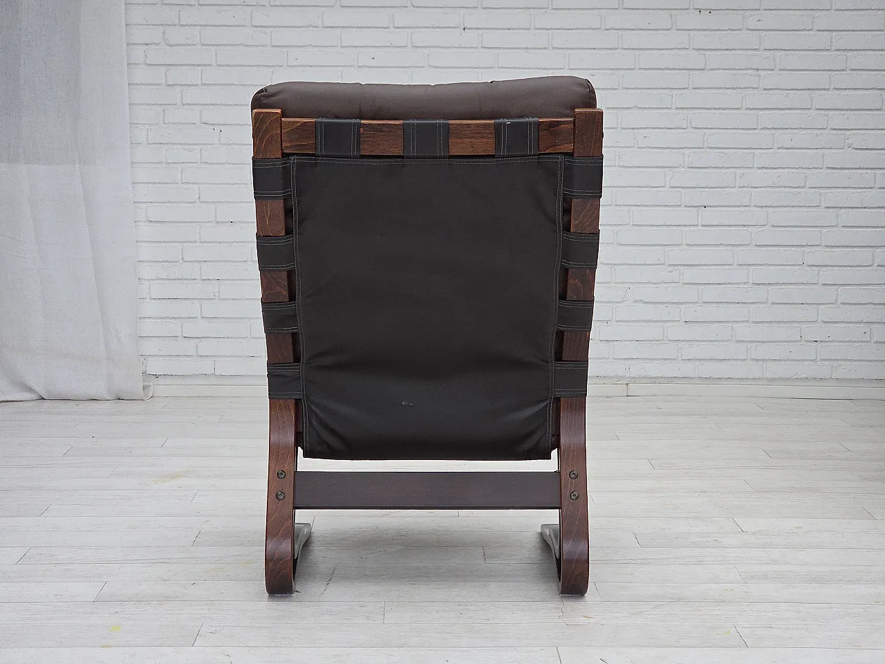 Poltrona lounge modello Kengu norvegese, anni '70 8