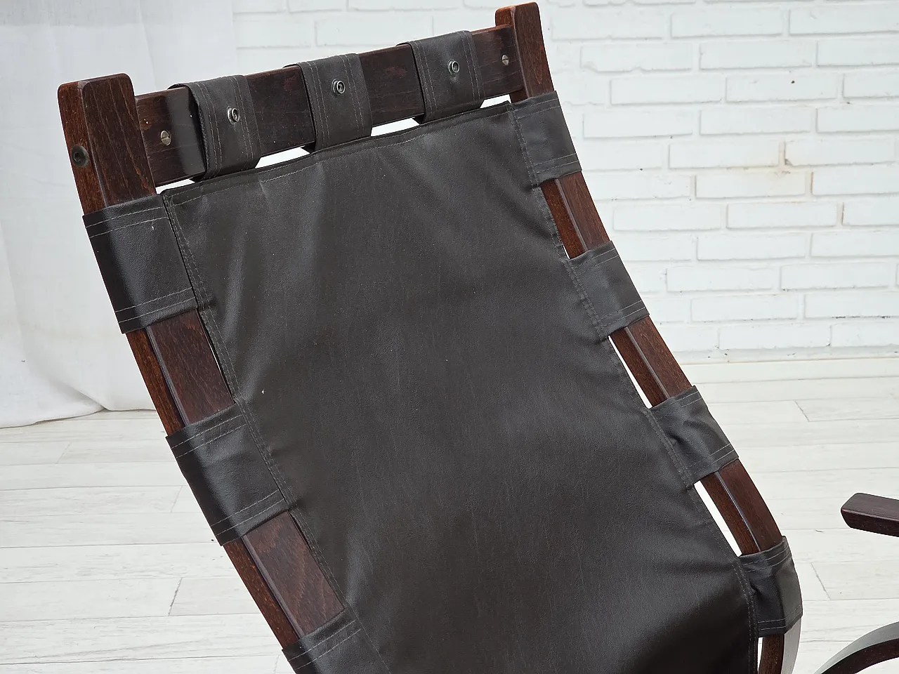 Poltrona lounge modello Kengu norvegese, anni '70 18