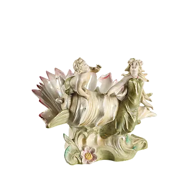 Vaso in porcellana policroma stile liberty a conchiglia, '900