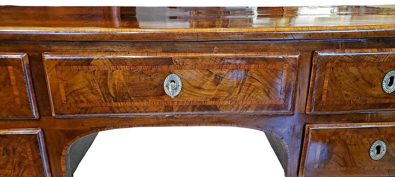 Louis XVI style center desk in walnut and briar wood, 18th century 6