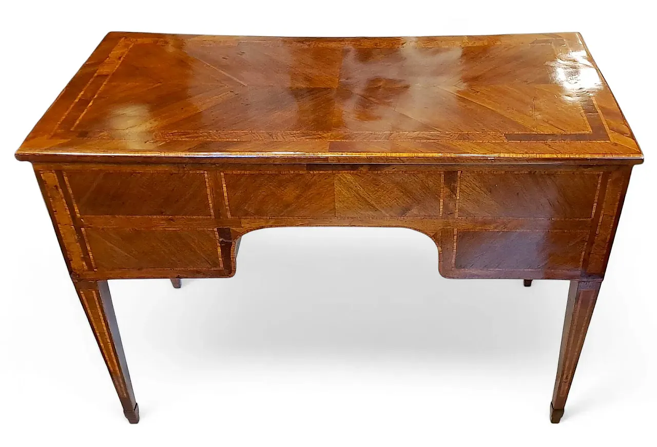 Louis XVI style center desk in walnut and briar wood, 18th century 9