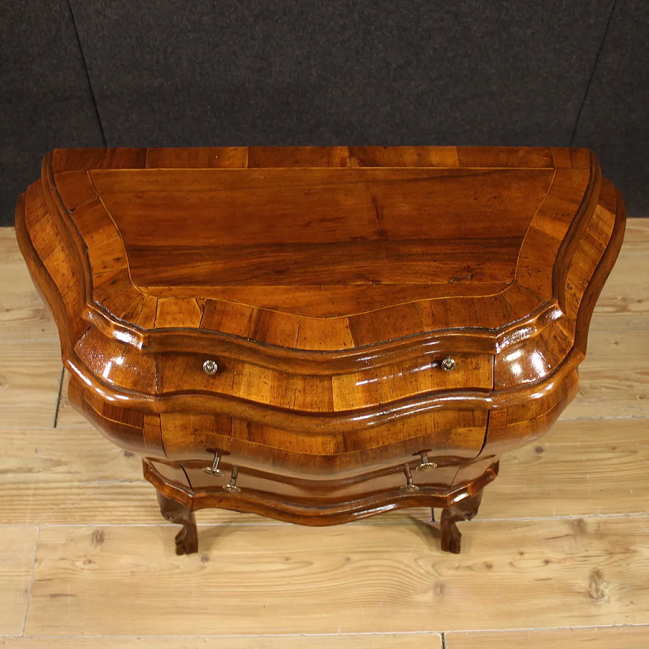 Venetian chest of drawers, 20th century 7