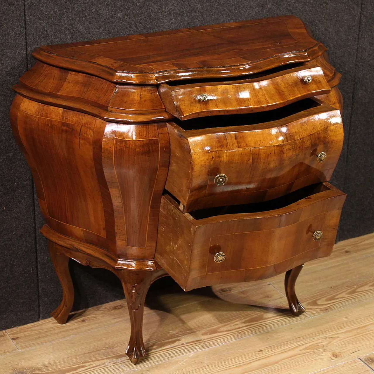 Venetian chest of drawers, 20th century 9