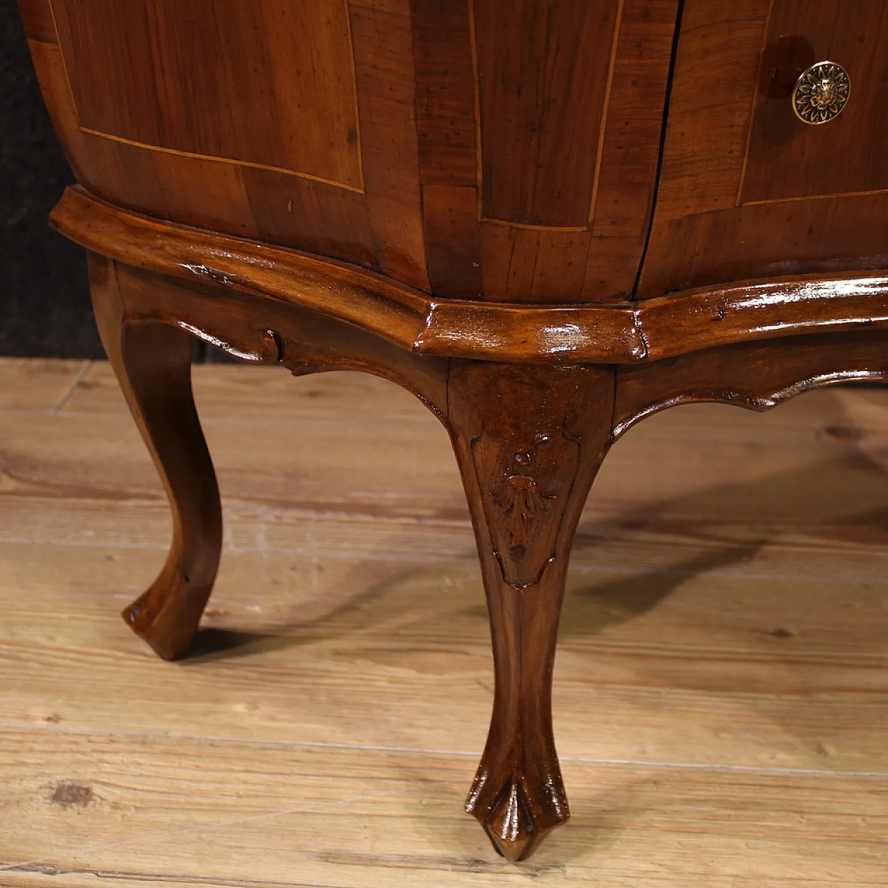 Venetian chest of drawers, 20th century 12