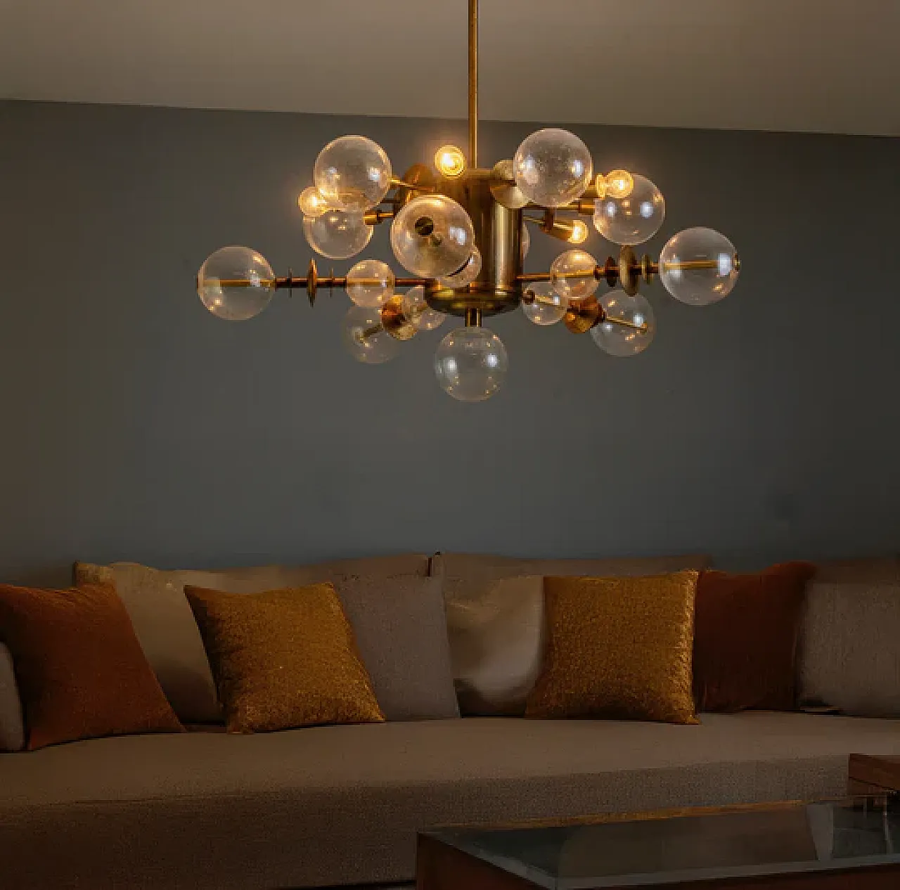 Lampadario in ottone dell'era spaziale, anni '70 4