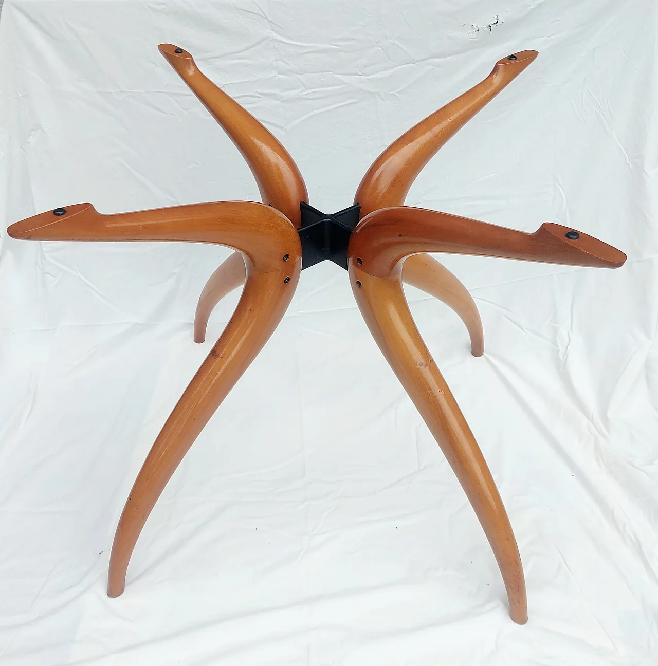 Tavolo rotondo Porada collezione retrò, anni '90 3