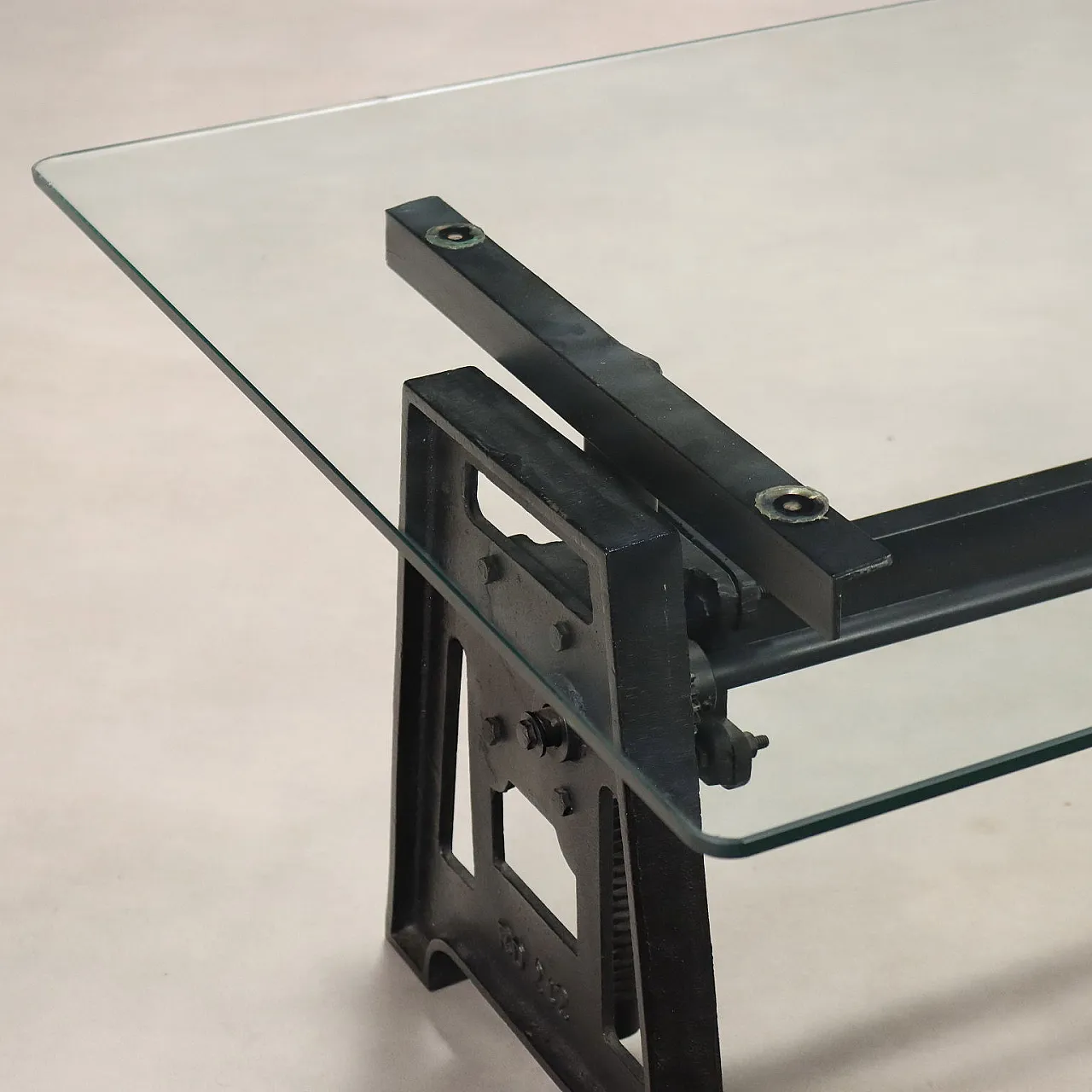 Tavolino in vetro e ferro con meccanismo regolabile, '900 5