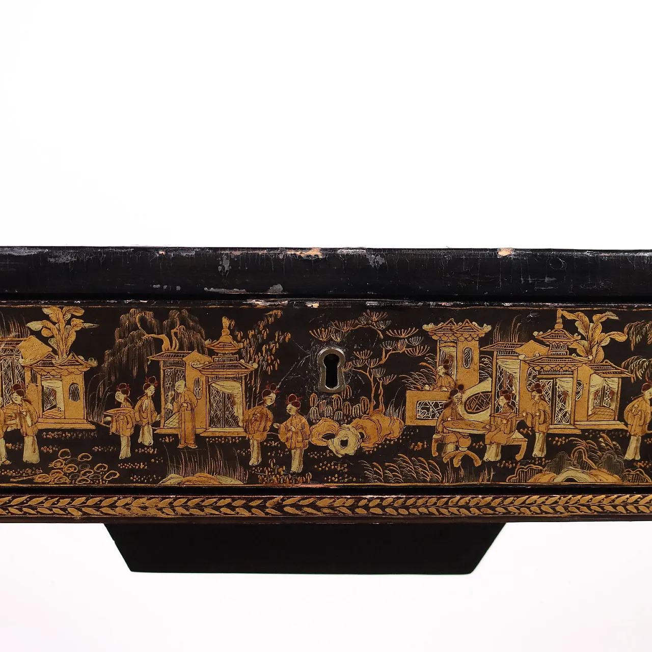 Wooden chinoiserie coffee table, 19th century 6