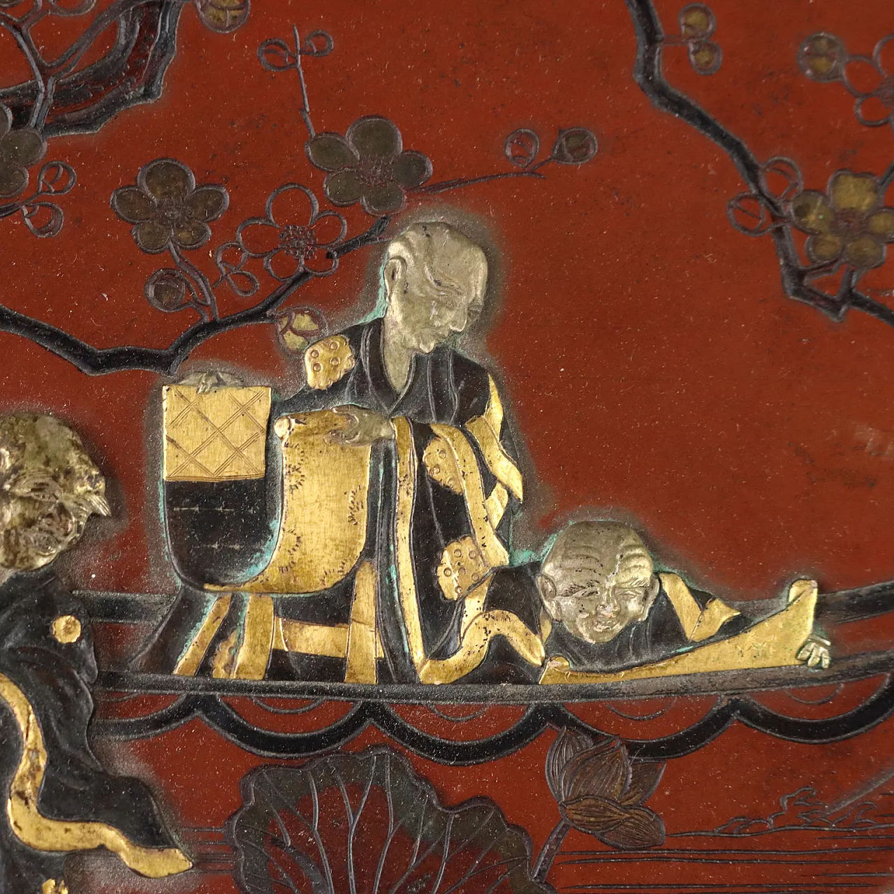 Japanese decorated bronze plate, late 19th century 4