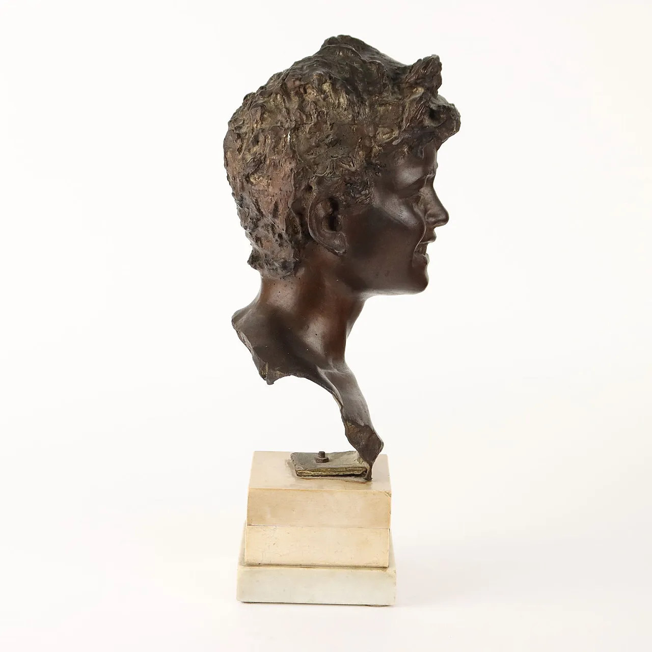 Vincenzo Cinque, Busto di ragazzo, scultura in bronzo e marmo 7