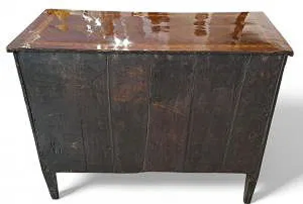 Chest of drawers with three laminated drawers, 18th century 9