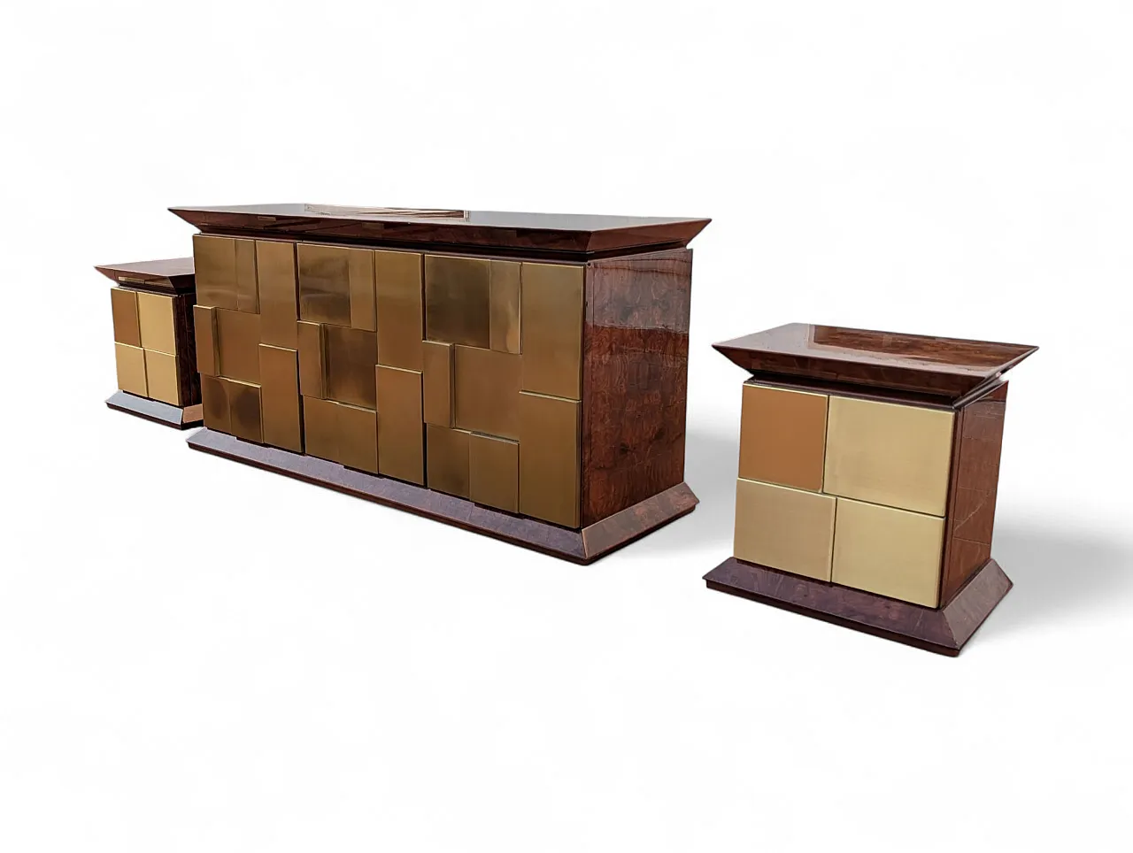 Comò e comodini in radica e ottone, Italia anni '70 2