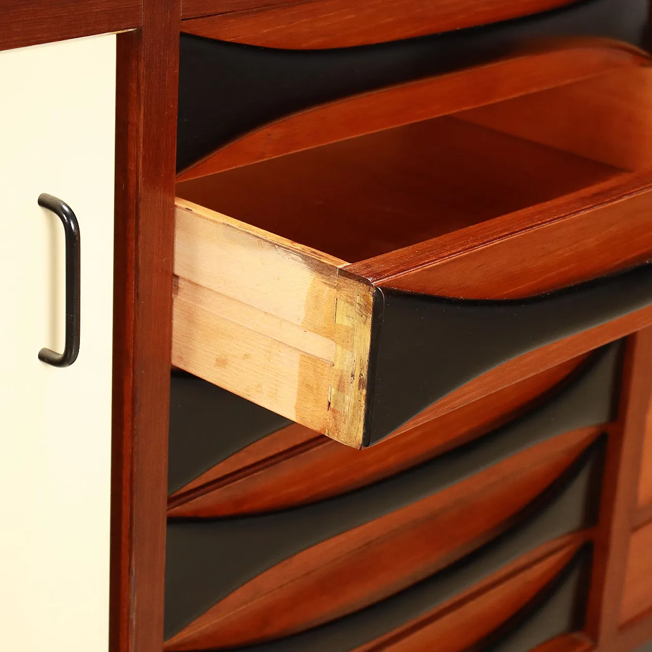 Credenza con ante scorrevoli in teak e formica, '900 5