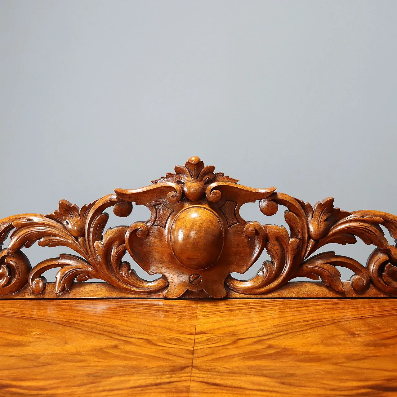 Scrivania Biedermeier in mogano e radica, metà '800 5