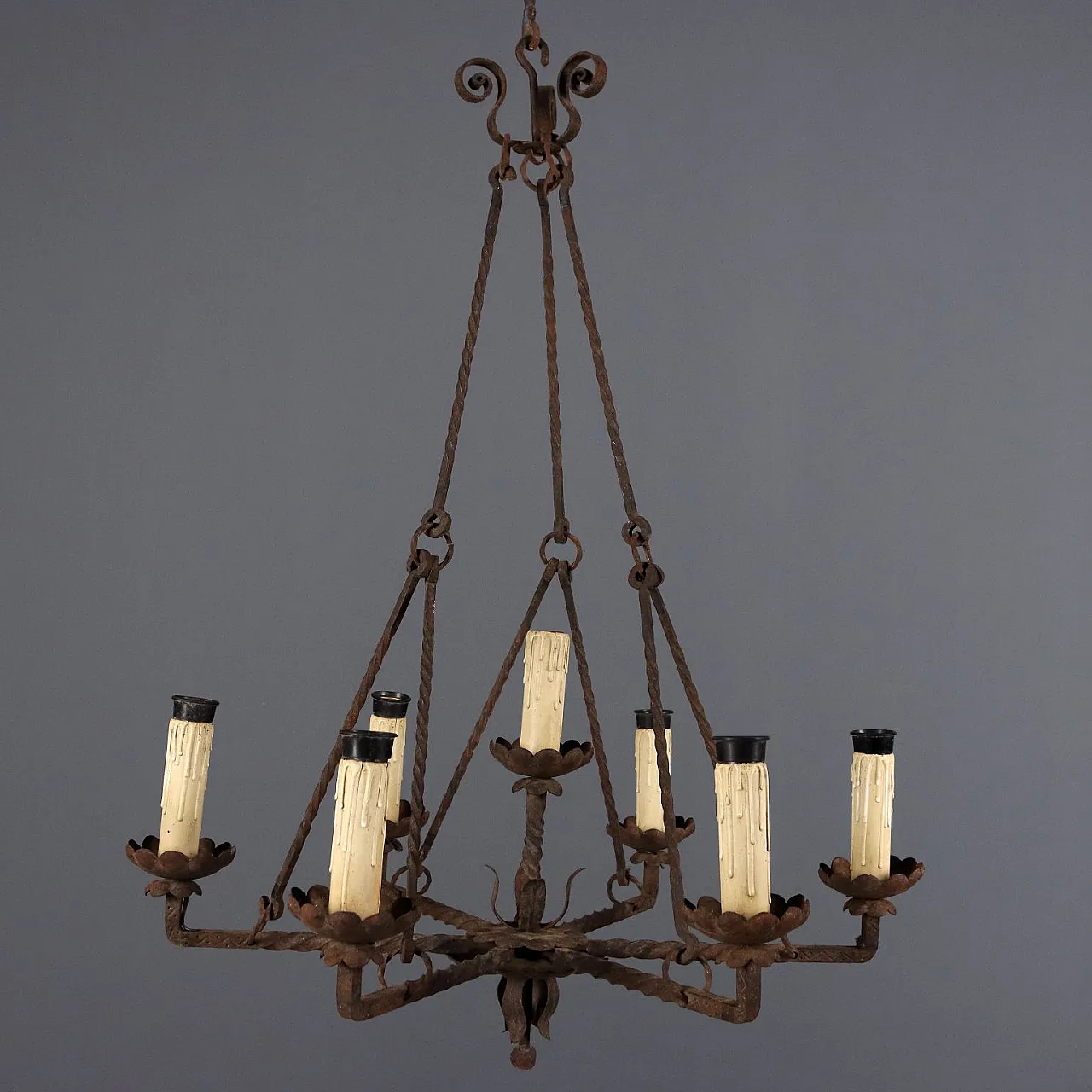 Lampadario in ferro battuto a sette luci, '800 4