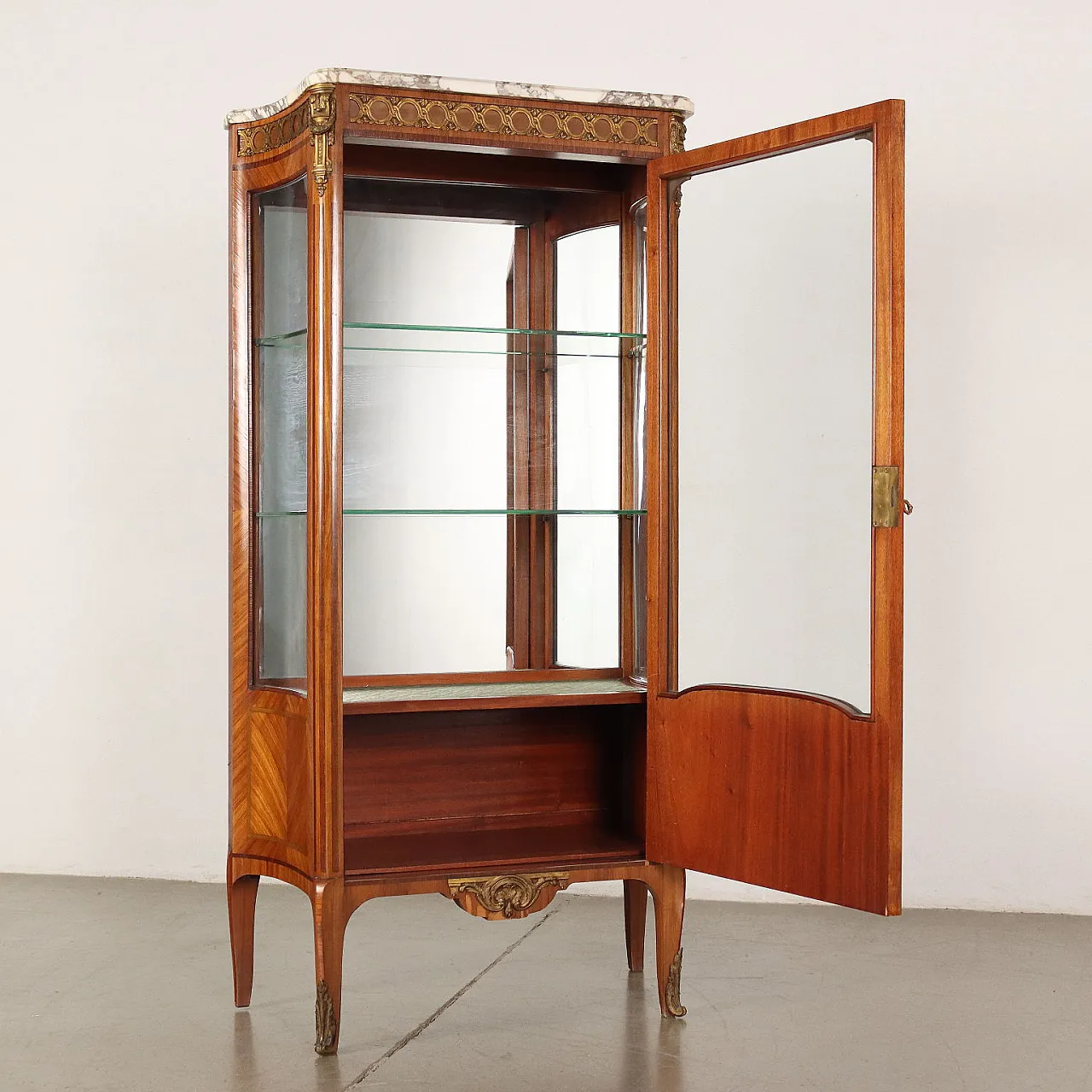 Neoclassical bois de rose display cabinet with marble top, early 1900s 3