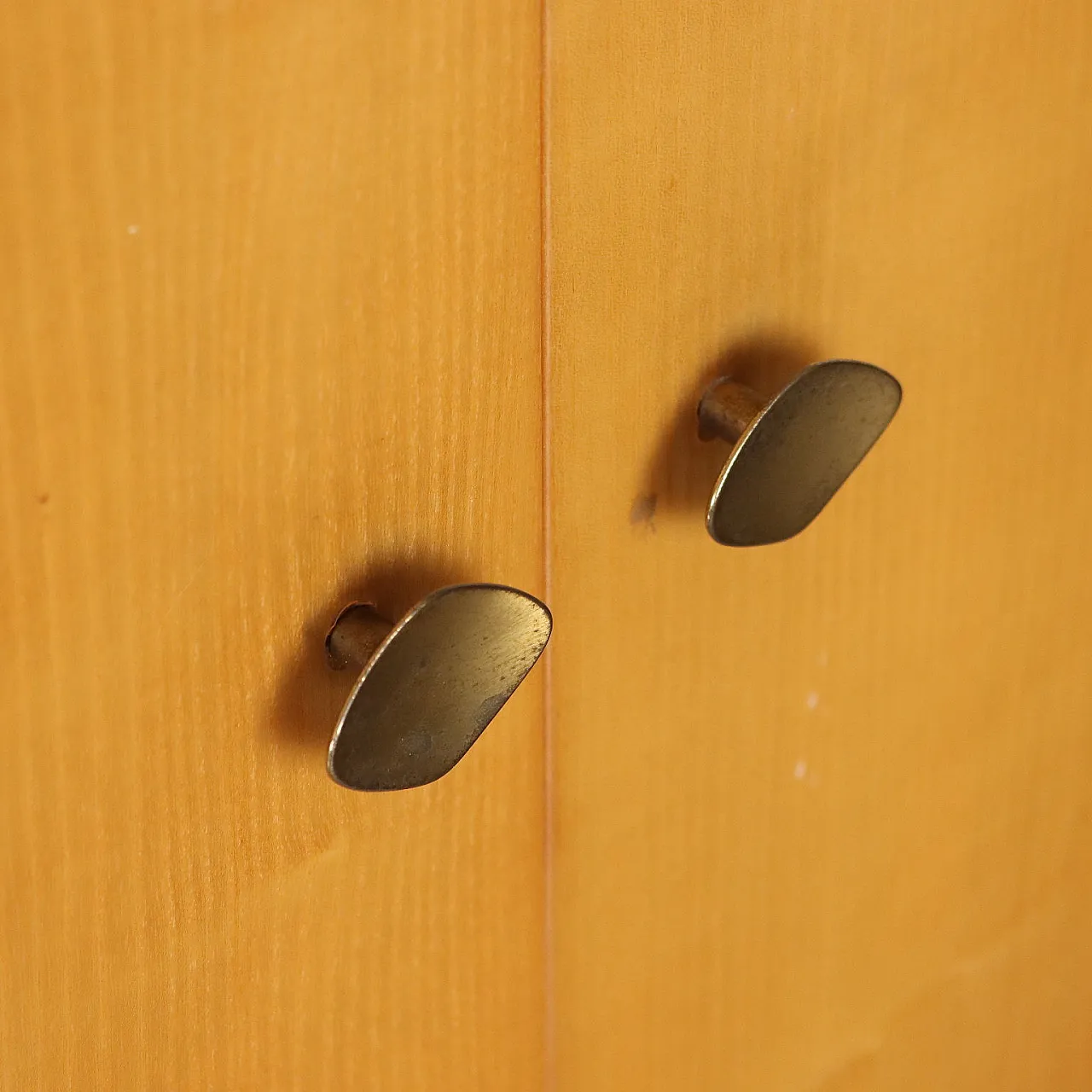 Maple and mahogany cabinet, mid-20th century 5