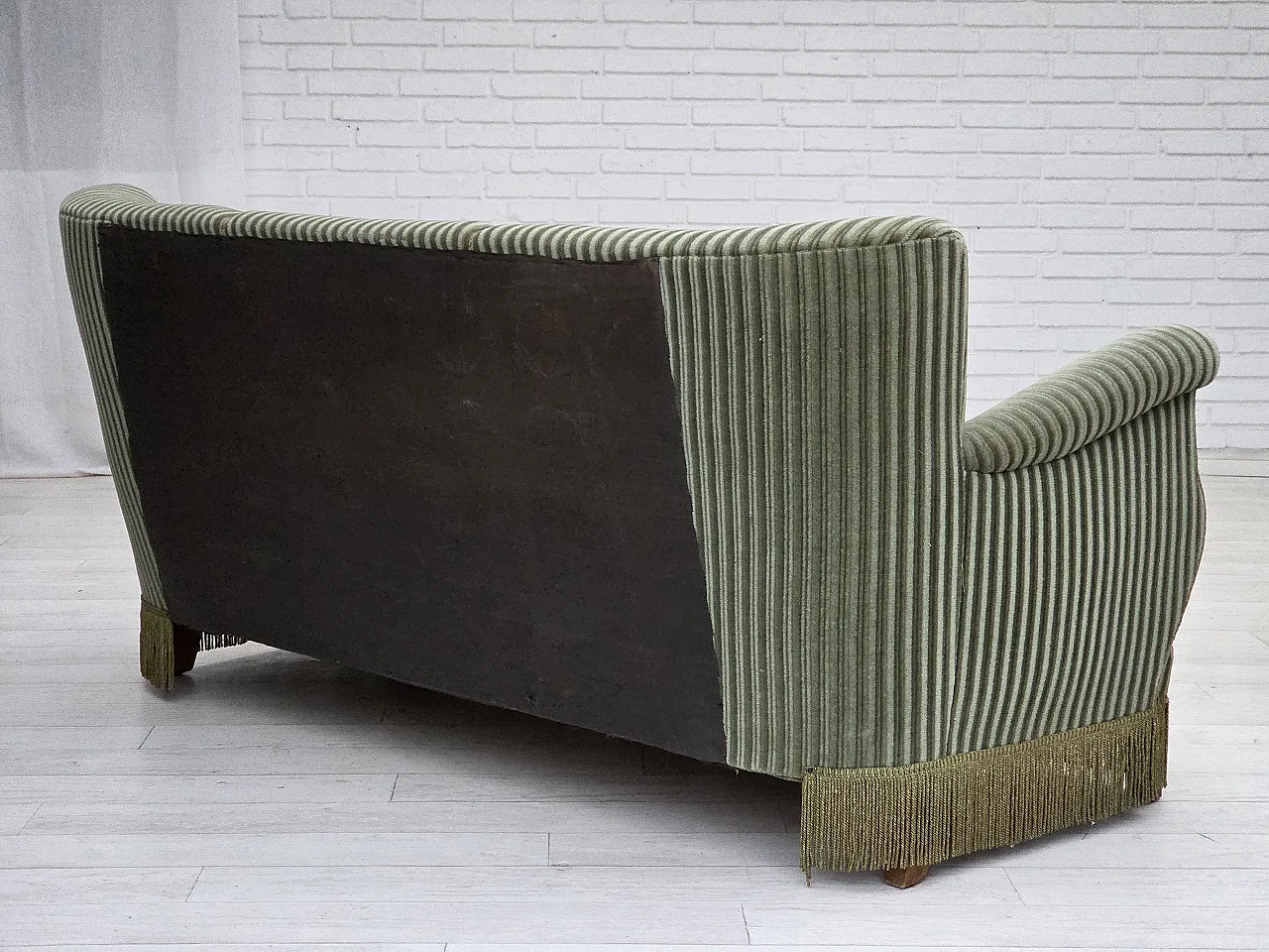 Divano danese a 3 posti in velluto verde e quercia, anni '60 11