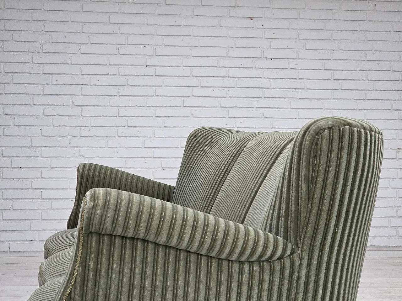 Divano danese a 3 posti in velluto verde e quercia, anni '60 18