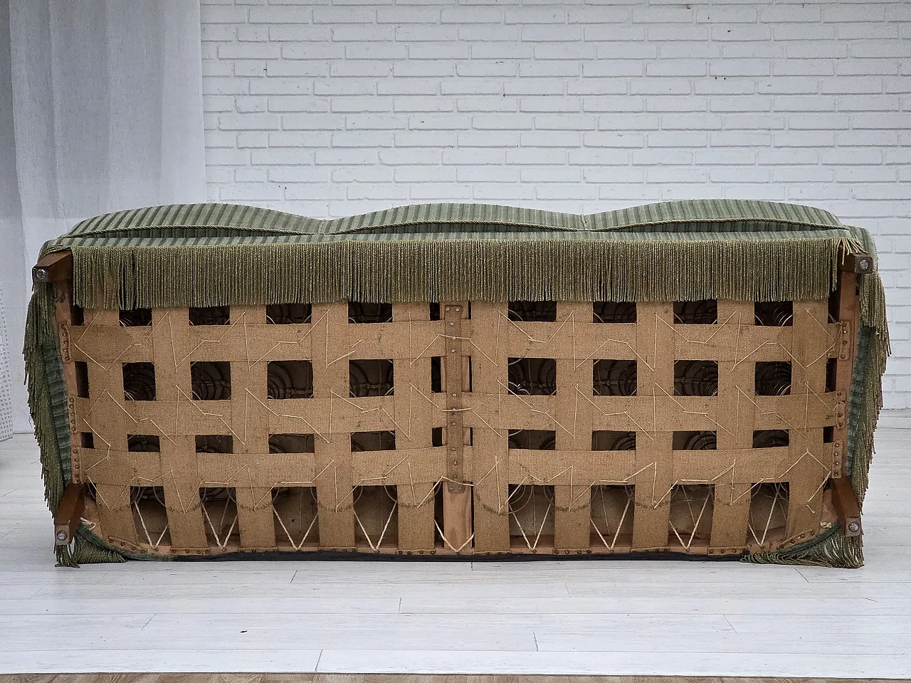 Divano danese a 3 posti in velluto verde e quercia, anni '60 20