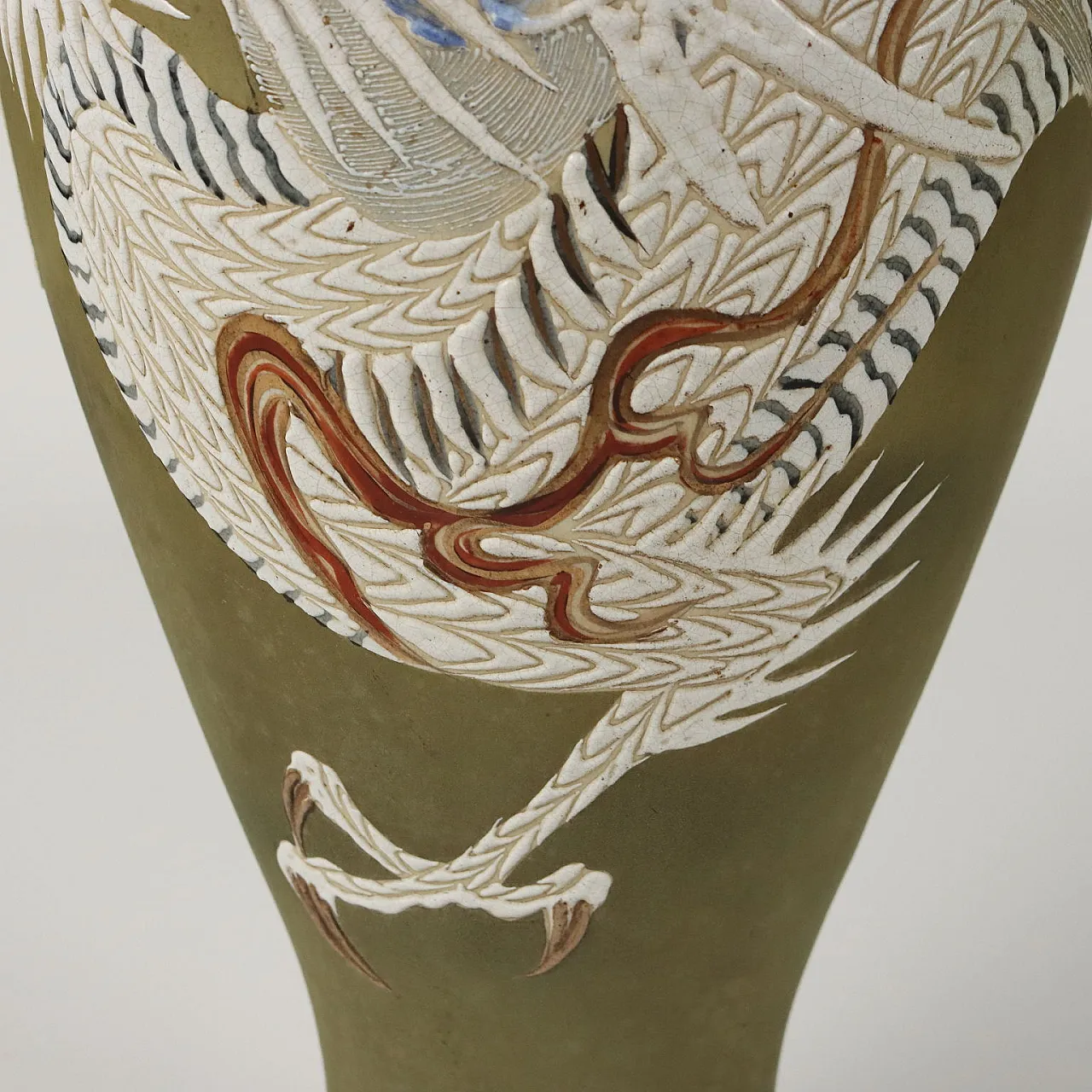 Pair of ceramic vesas with dragons decor 4