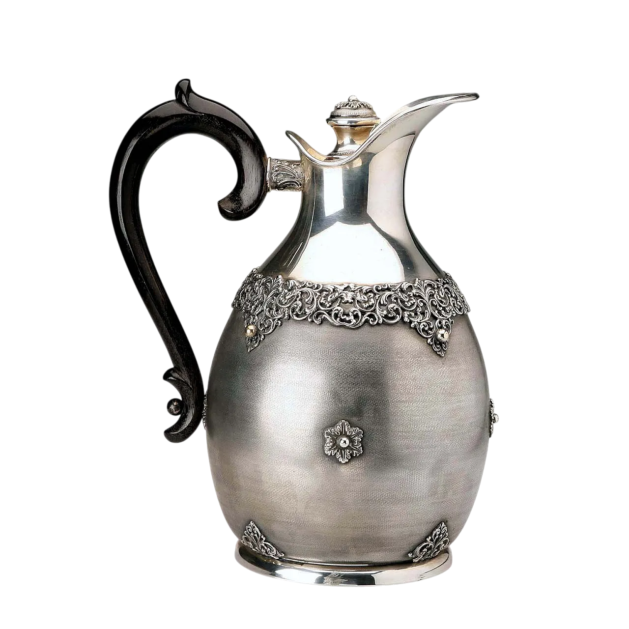 Brocca in argento cesellato, legno e vetro, '900 11