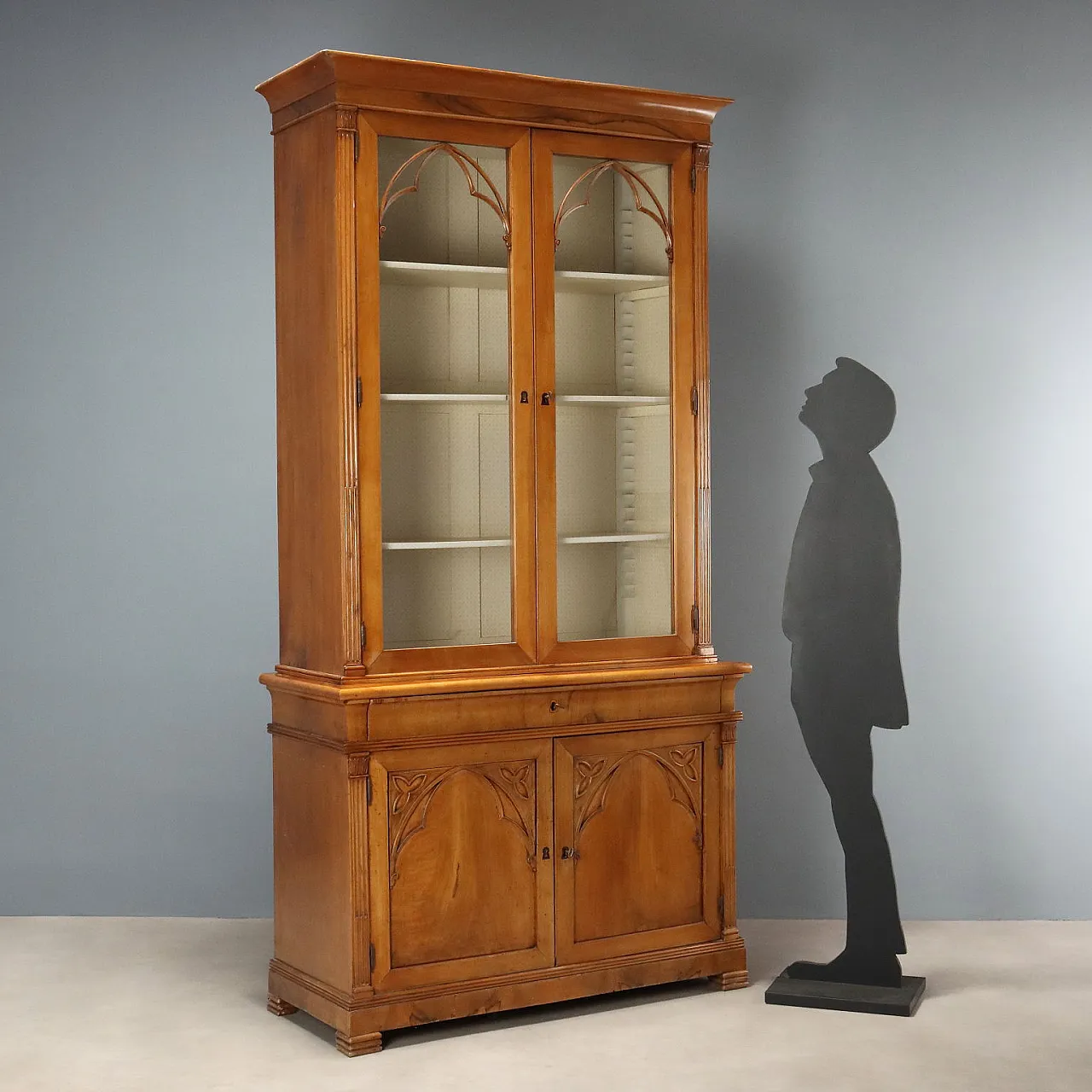 Credenza neogotica in noce, metà '800 3