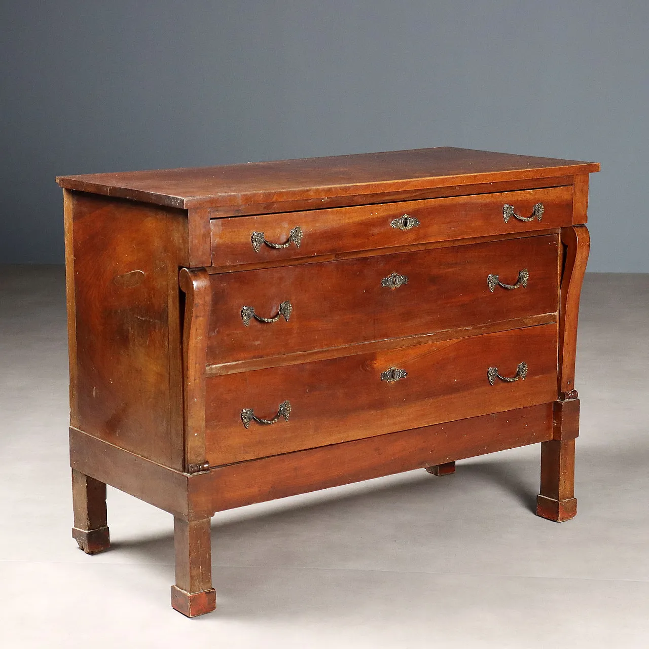 Chest of drawers in walnut with 3 drawers, 19th century 1
