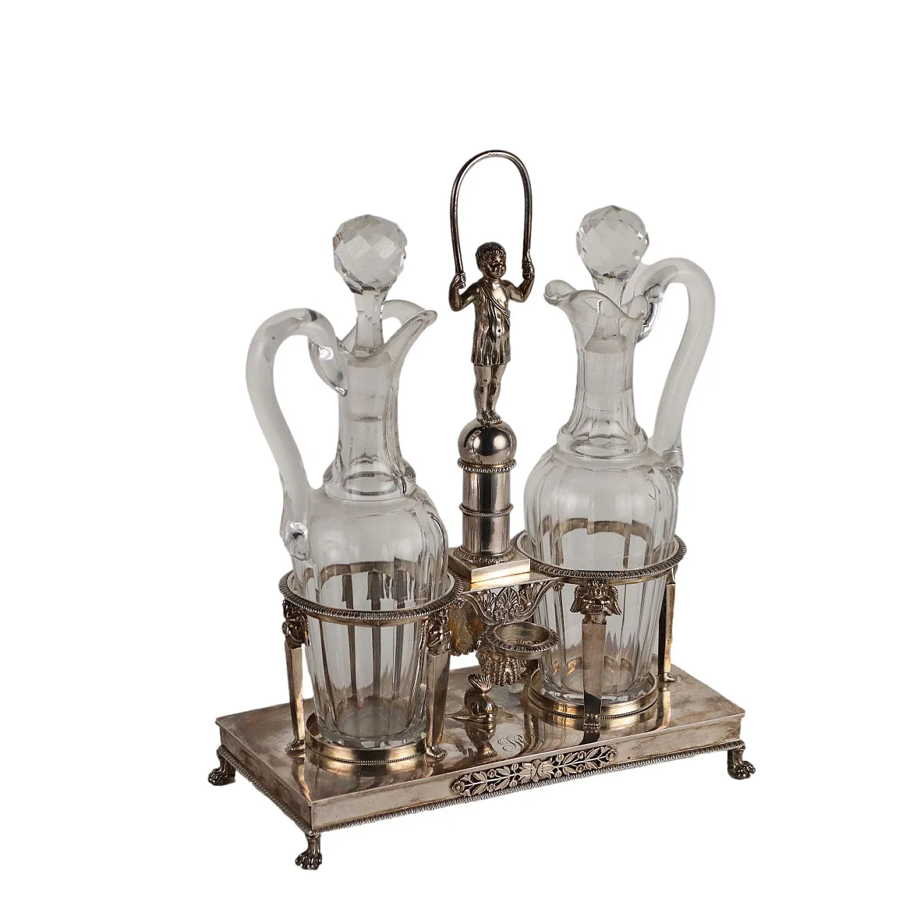 Acetoliera in argento sbalzato di S.J. Dupezard con ampolle in cristallo, primo quarto '800 1