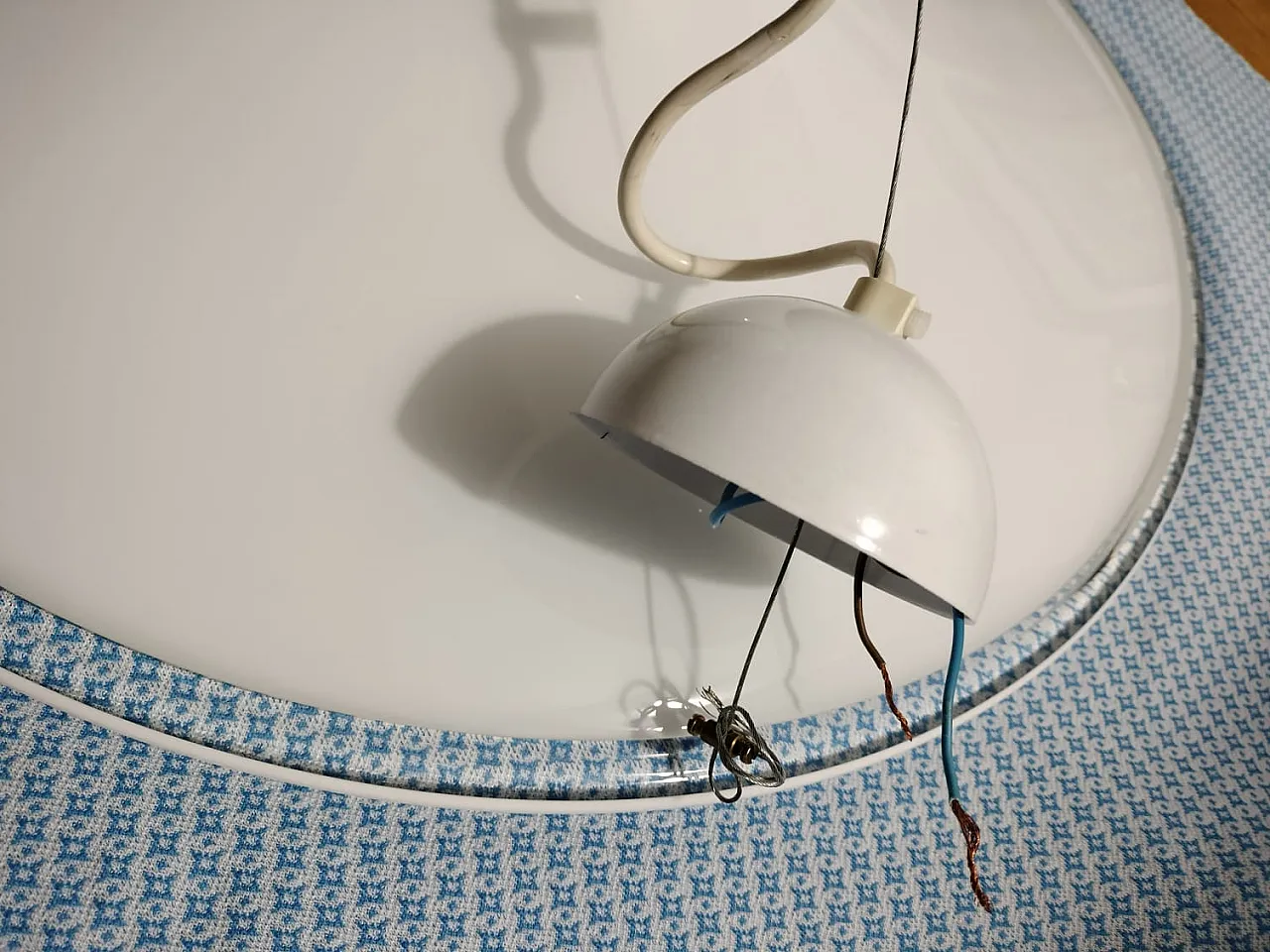 Ufo model light point chandelier, Murano glass, 1970s 4