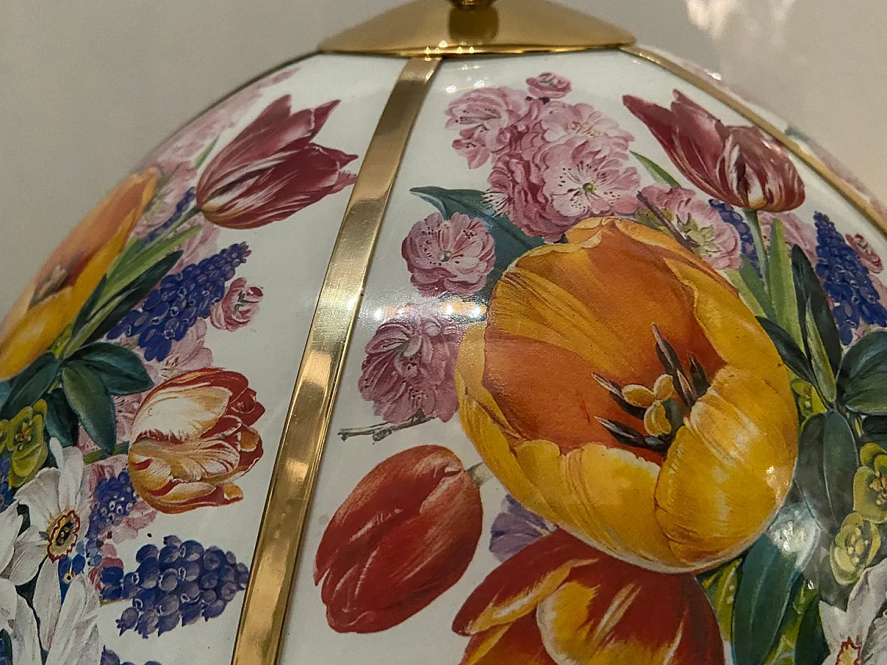 Flower table lamp by Ursula Band for The Bradford Exchange, early 21st century 8