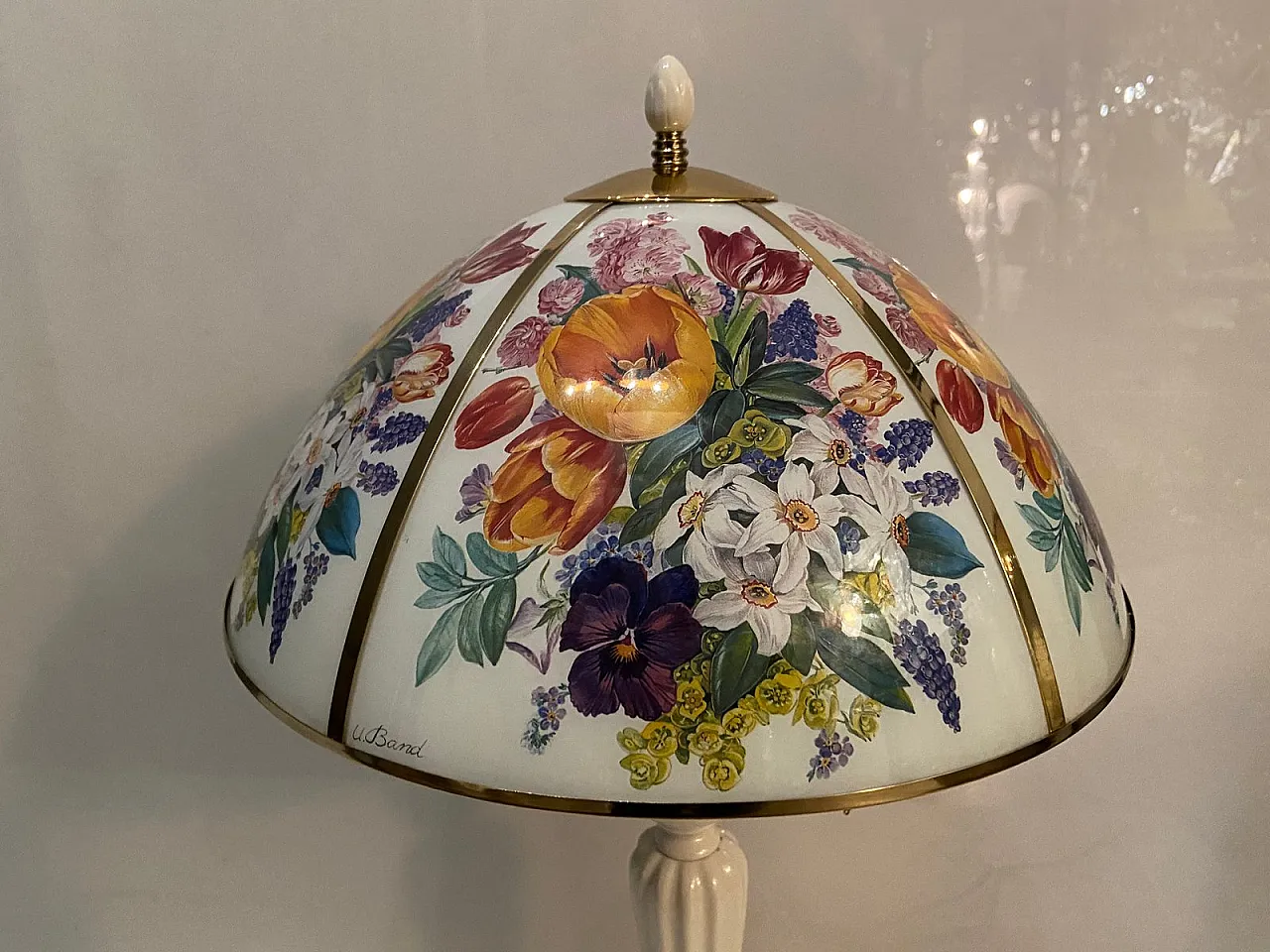 Flower table lamp by Ursula Band for The Bradford Exchange, early 21st century 9
