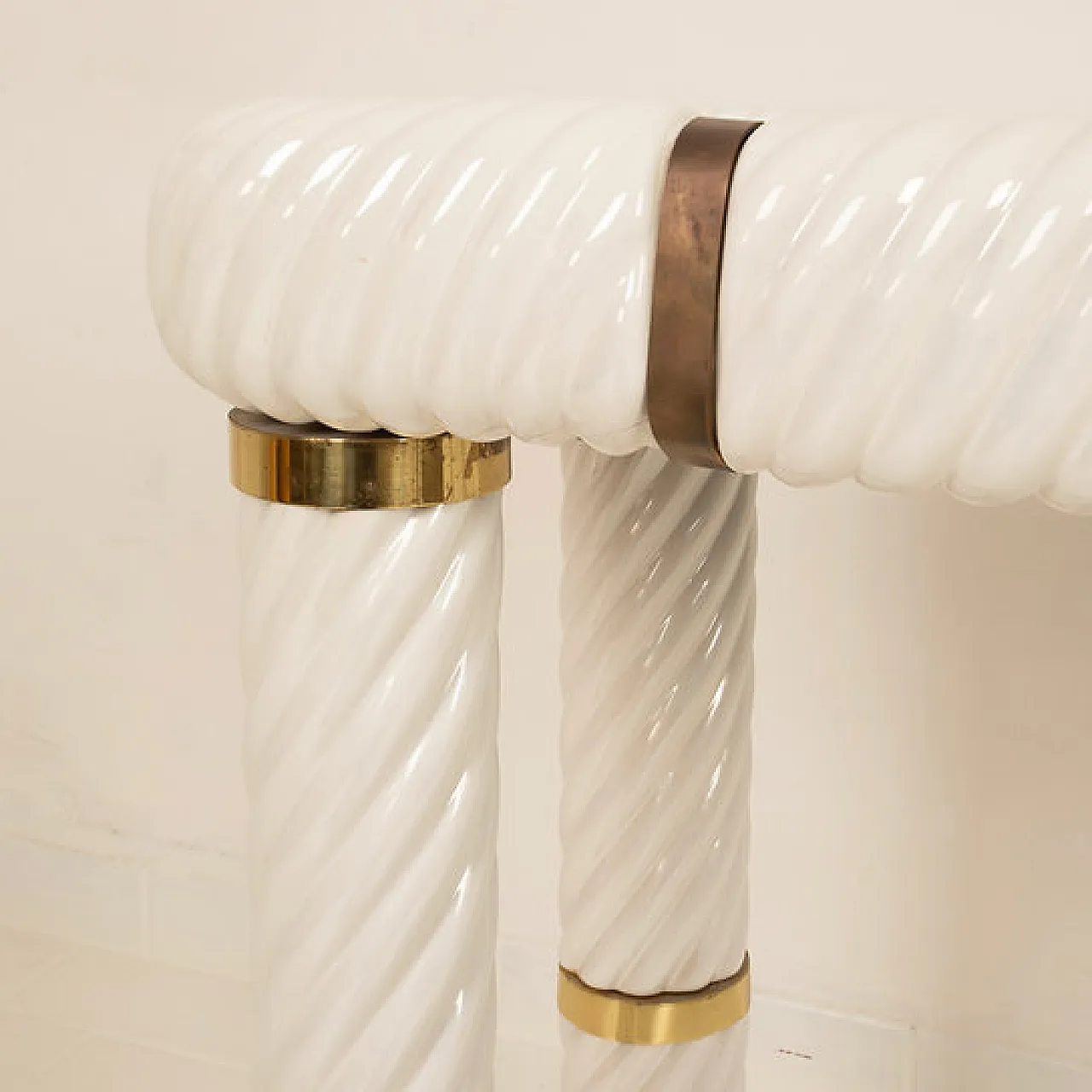 Consolle di Tommaso Barbi in porcellana e ottone, anni '70 11