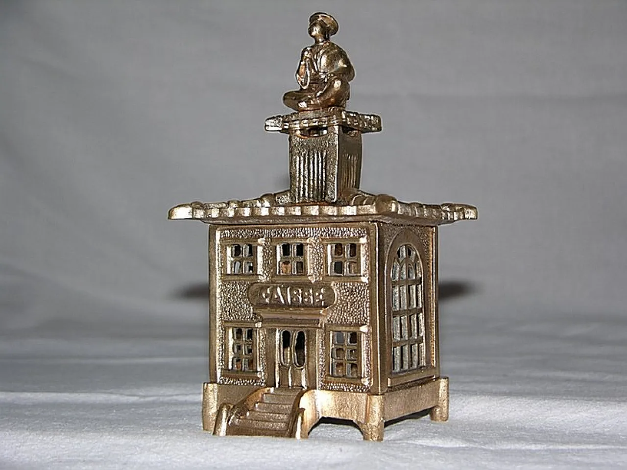 Bronze pagoda piggy bank, mid-20th century 2